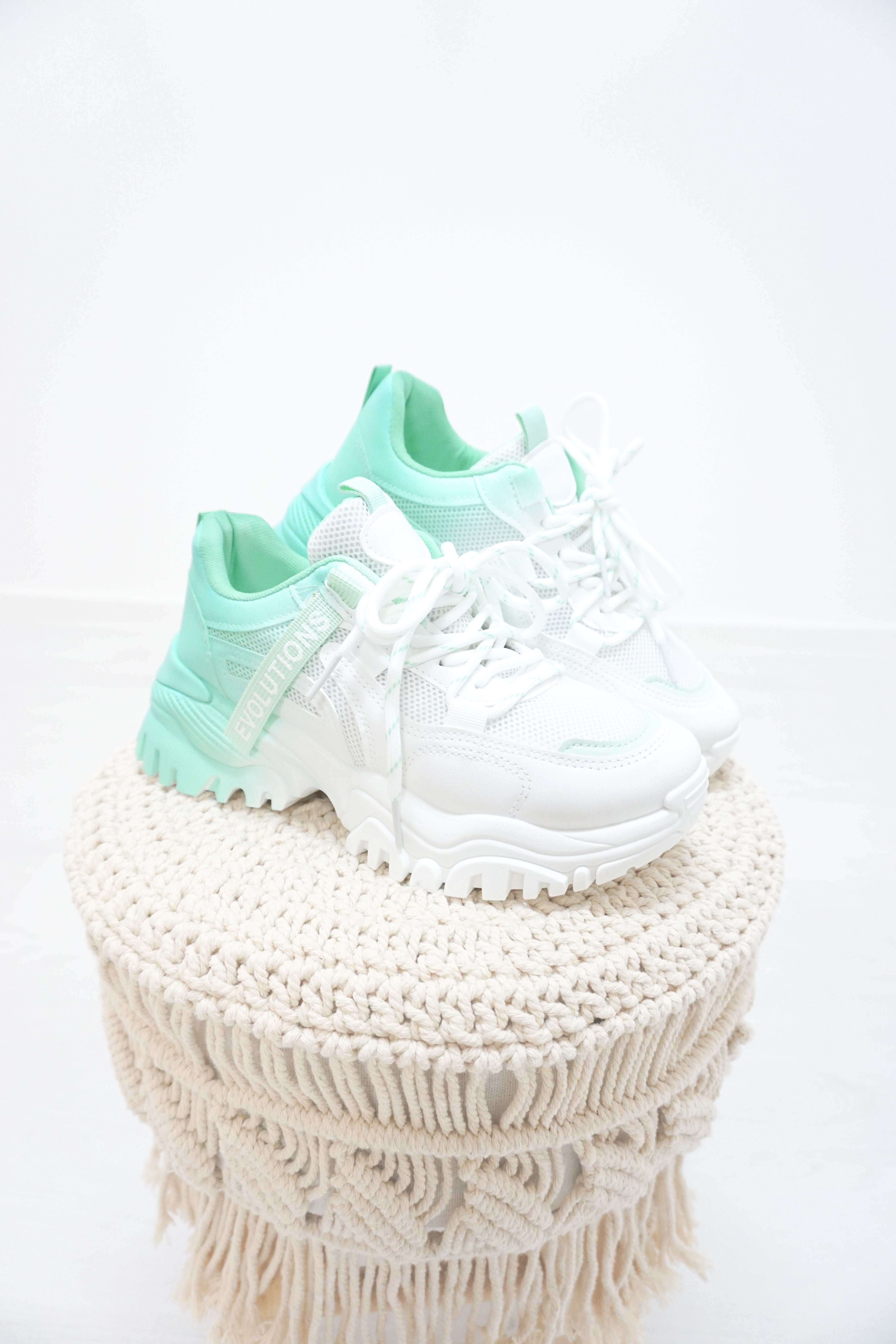 Sneaker "Evolutions" mint