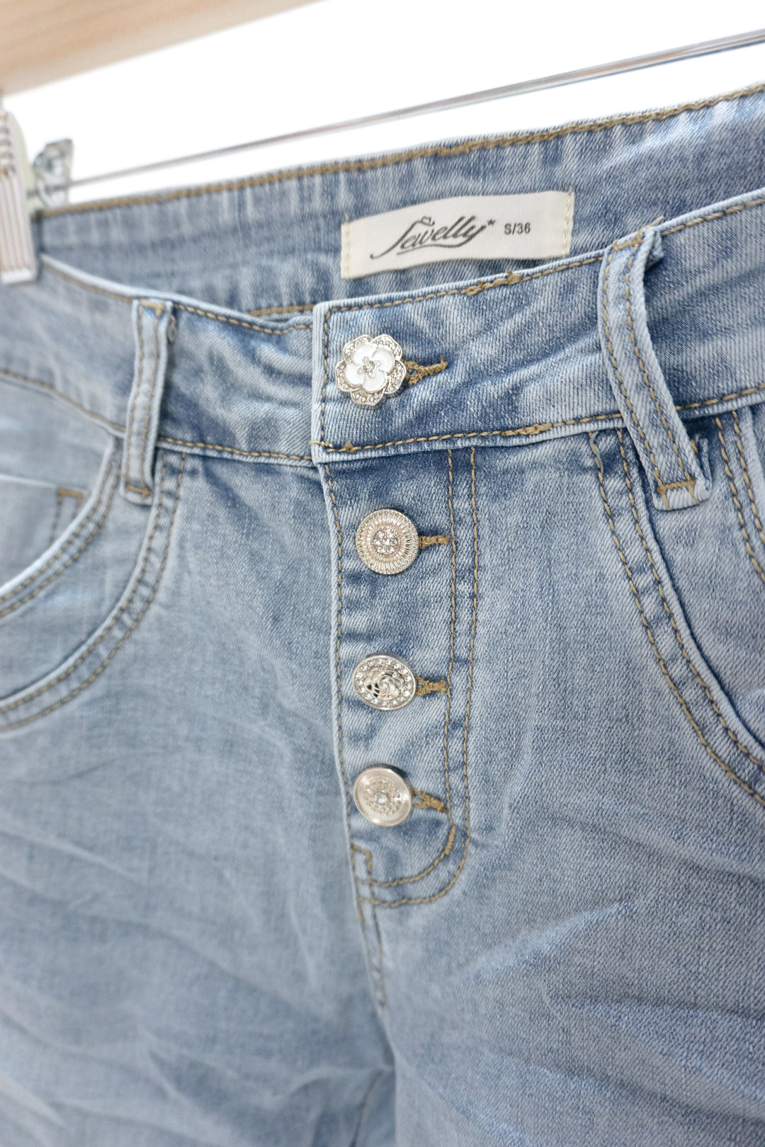 Jeans 260419