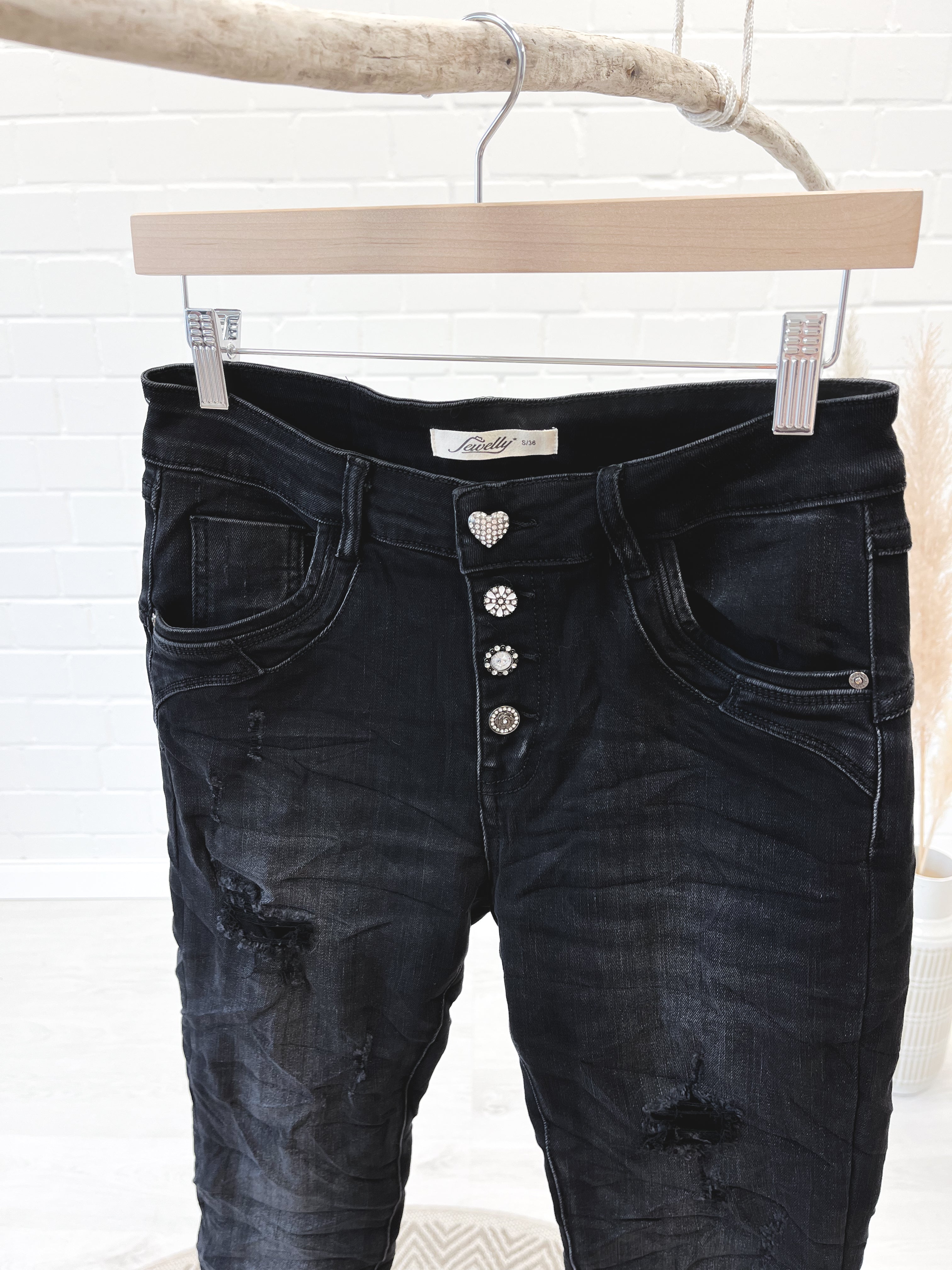 Jeans mit unterlegten Rissen 05201